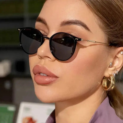 Chic Retro Round Sunglasses - Chicchar Fashion