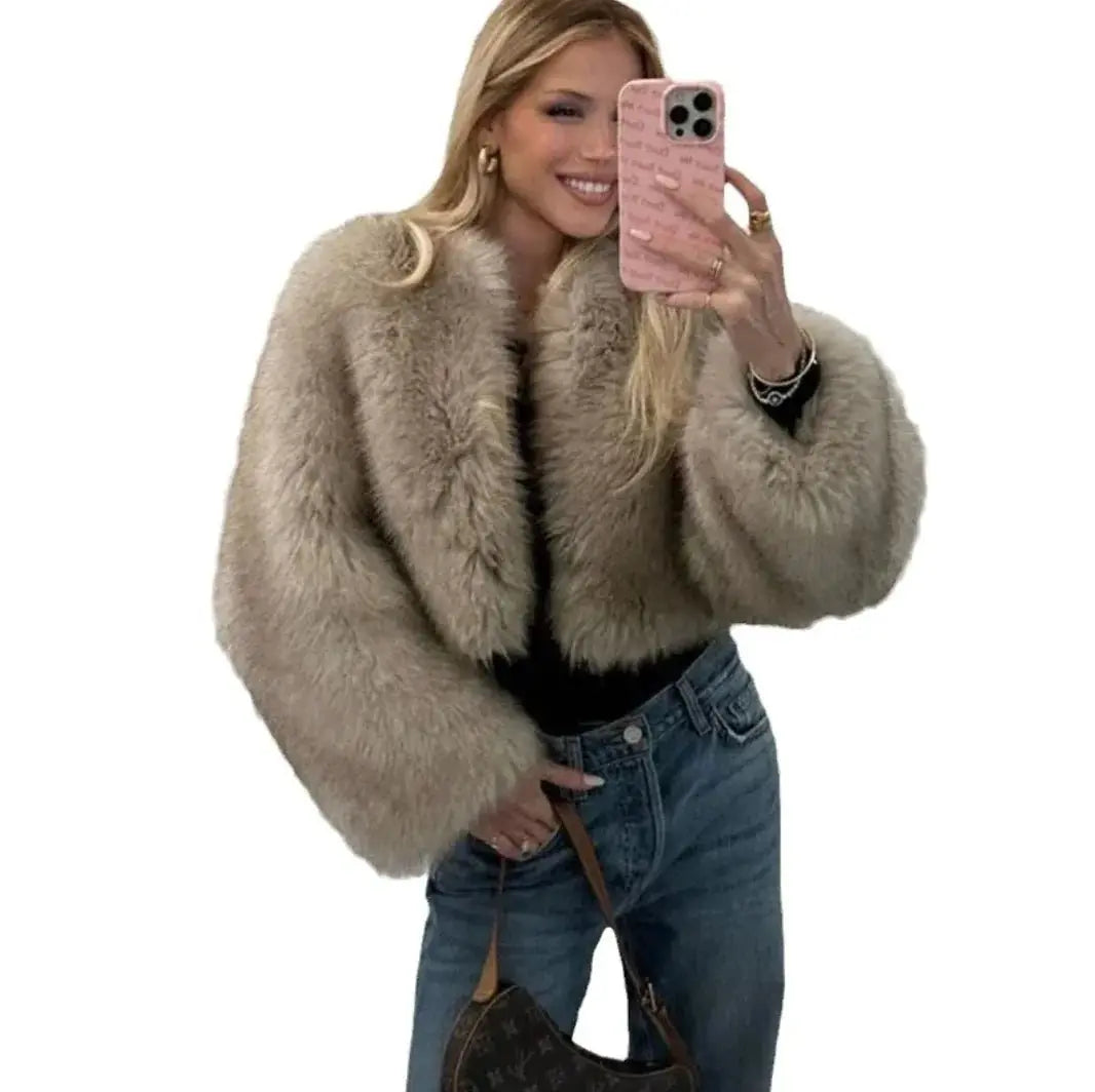 Chic Women's Fur Coat - Chicchar Fashion