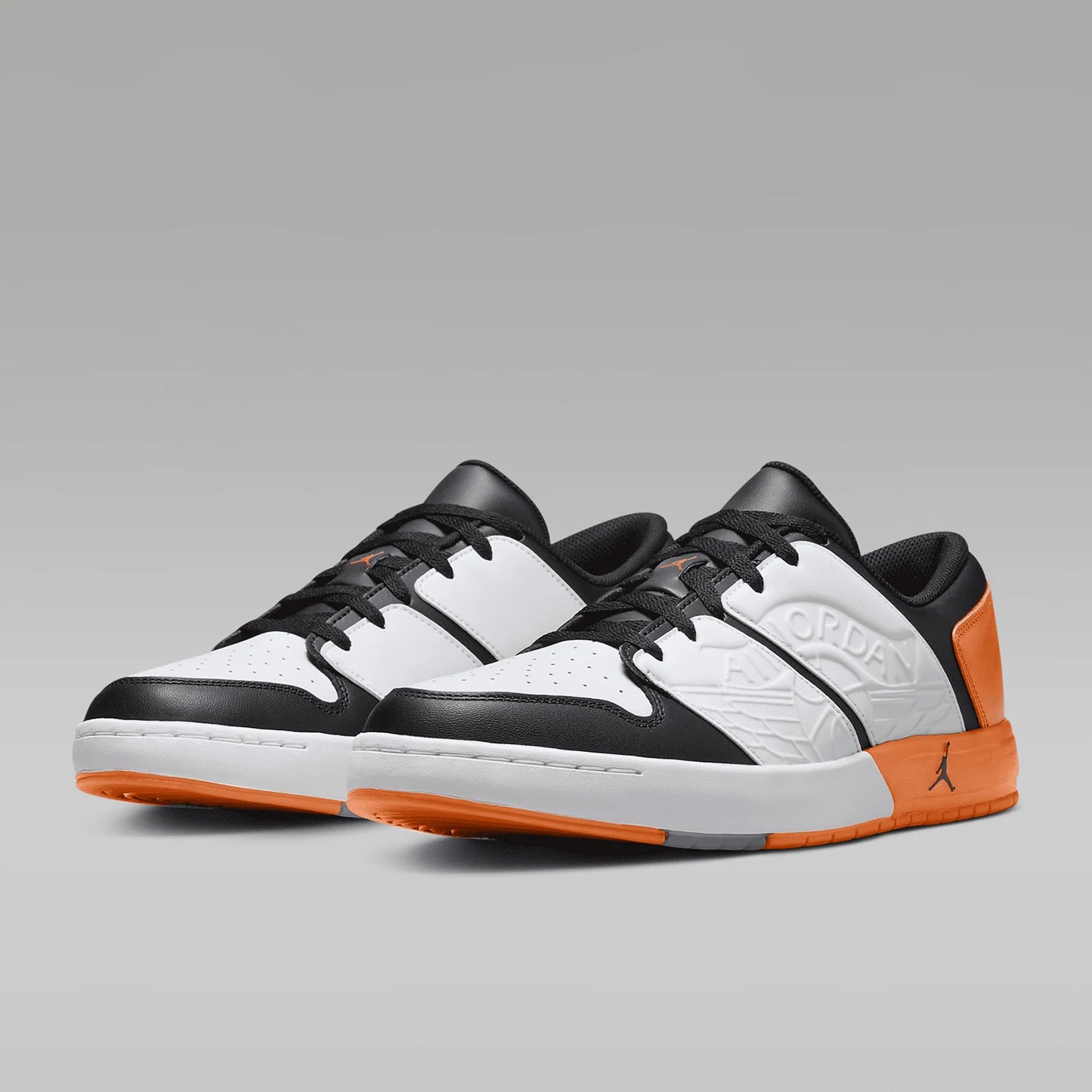 Nike Jordan 1 Low Sneakers