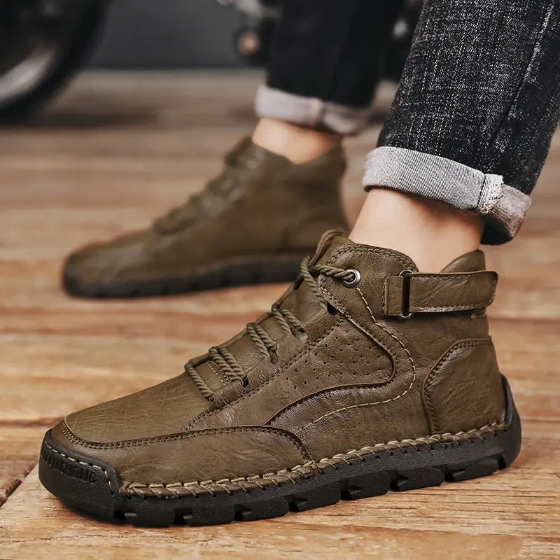 Men's Hand-stitched Boots Plus-size Casual Shoes Comfortable Soft Ankle Boots Outdoor Non-slip Wear Boots Chicchar Fashion