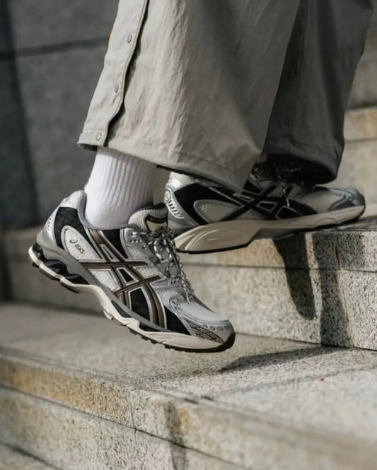 Asics Outdoor Preferred Casual Mesh Support Wear Resistant Low Cut Running Shoes Men's and Women's Same Silver 1203A543-107 - Chicchar Fashion