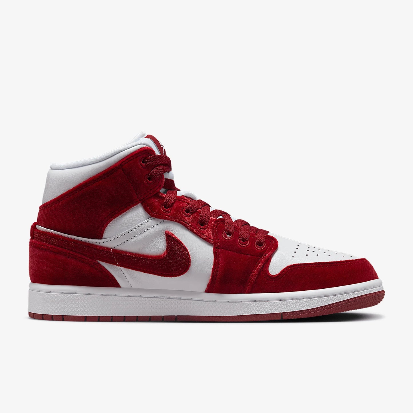Jordan Women's Mid-Top Wear-Resistant