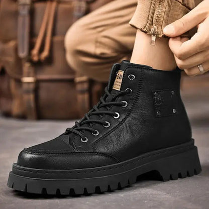 Men Boots Fashion Leather Men Motorcycle Boots Designer British Style Ankle Boots New Outdoor Non-Slip Men High Top Sports Shoes Chicchar Fashion