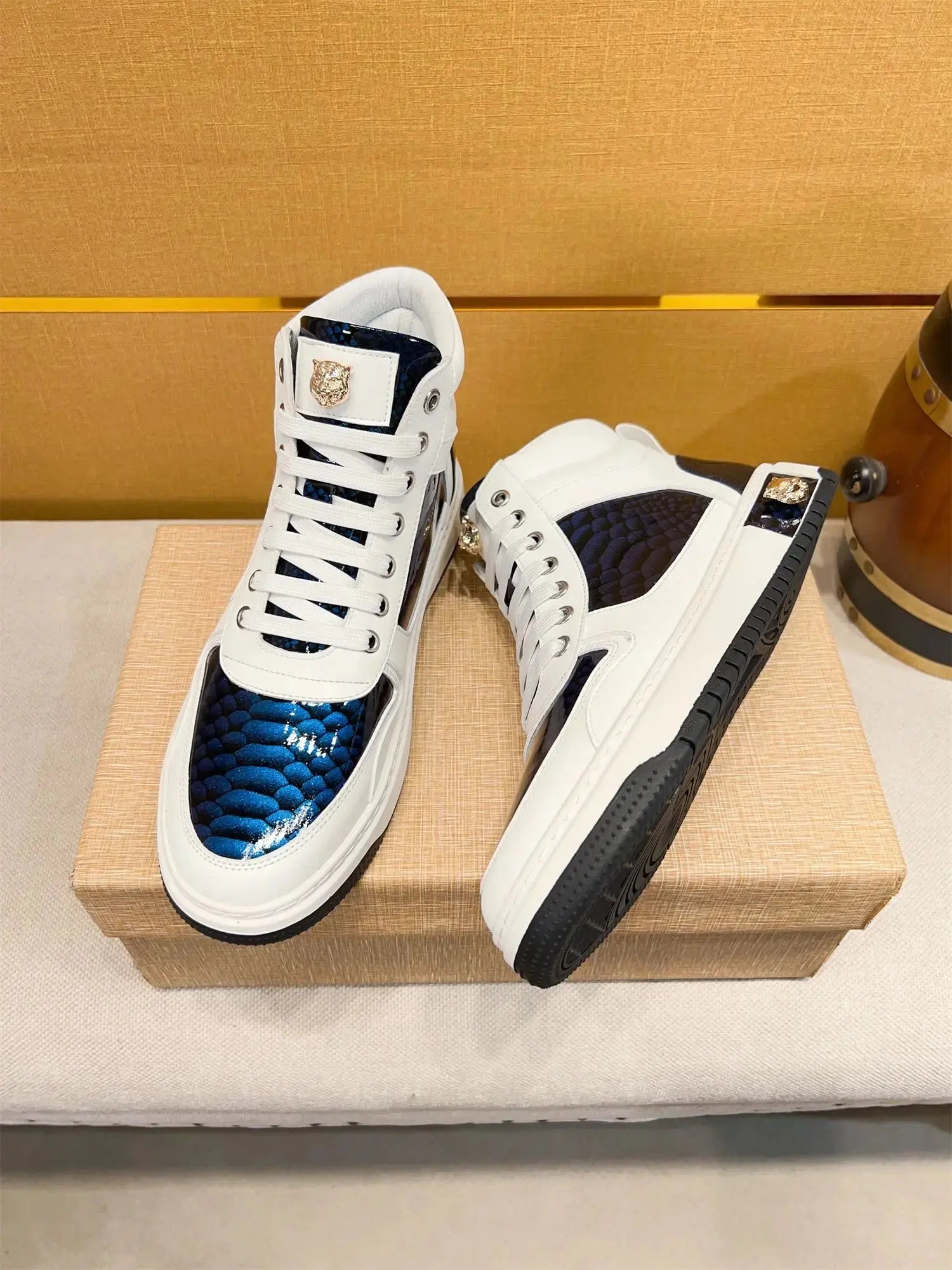 Stylish Leather High-Tops - Chicchar Fashion