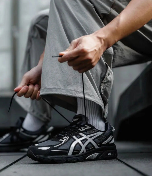 ASICS Gel Venture 6 Lightweight Shock-absorbing Breathable Low Cut Casual City Commuting Running Shoes Men's Black - Chicchar Fashion