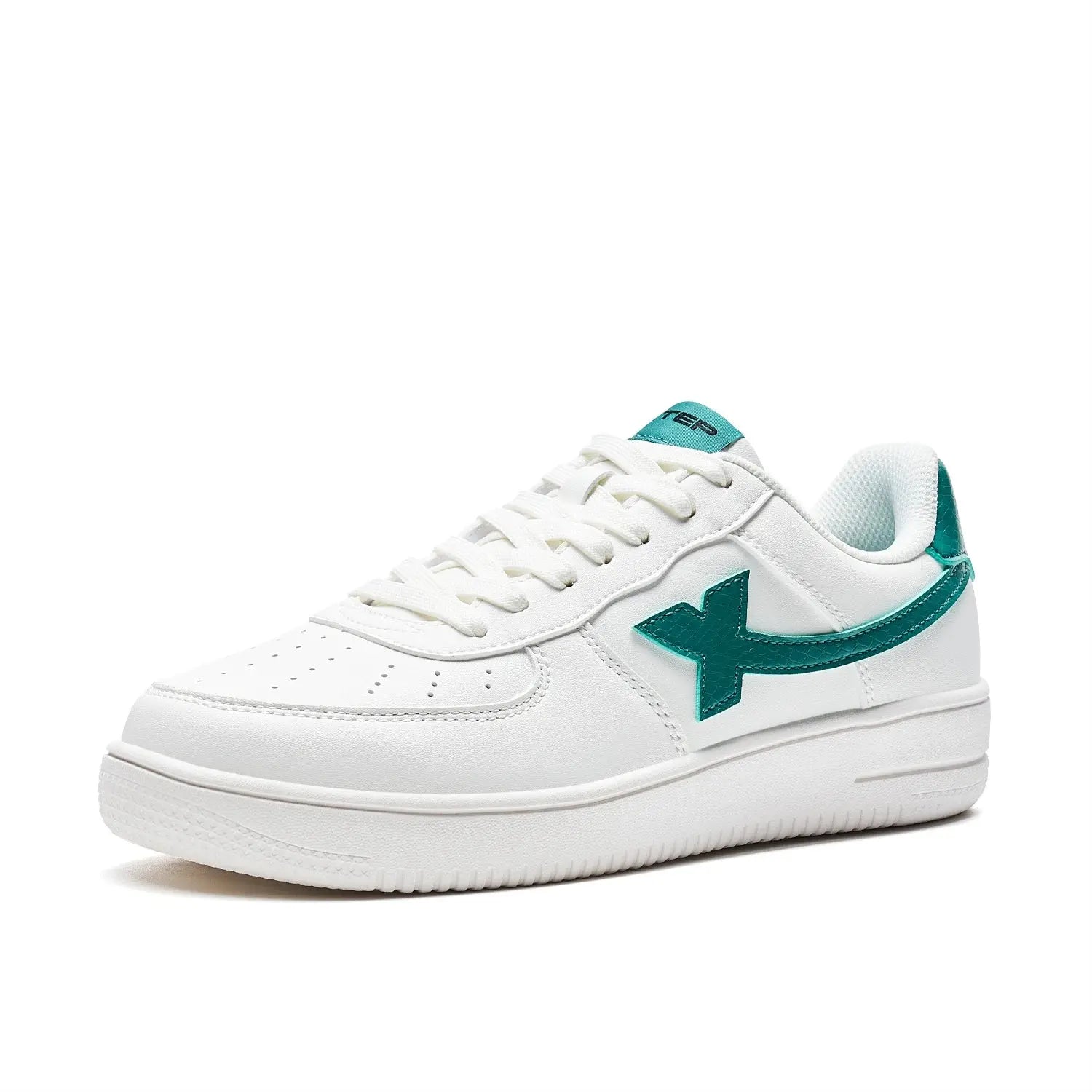 Xtep Women Men Skateboarding Shoes Non-Slip Casual White Couple Skate Sneakers Male Female Luxury Brand Shoes 881219319851 - Chicchar Fashion