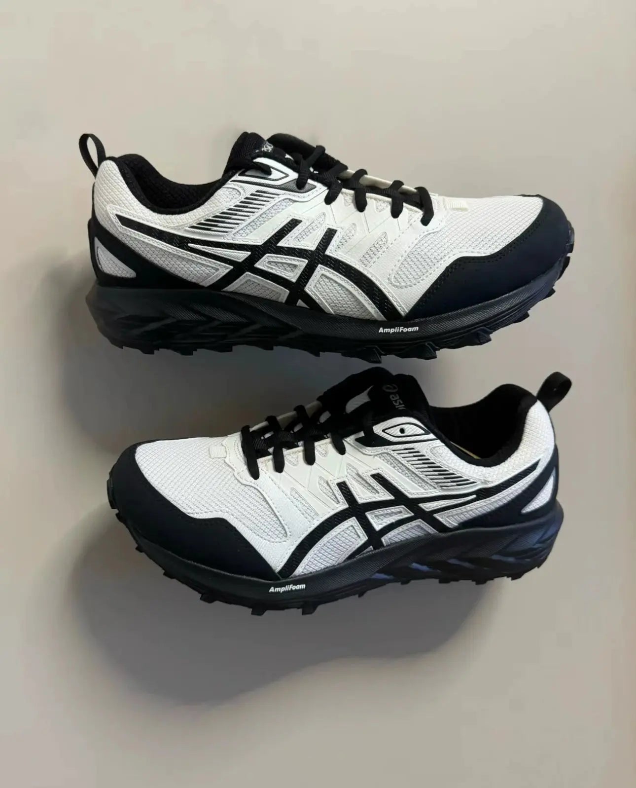 ASICS Lightweight Comfortable Shock-absorbing Wear-resistant Breathable Low Cut Casual Off-road Running Shoes for Men White - Chicchar Fashion