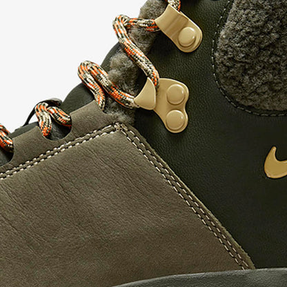 Nike Women's Fleece Shoes