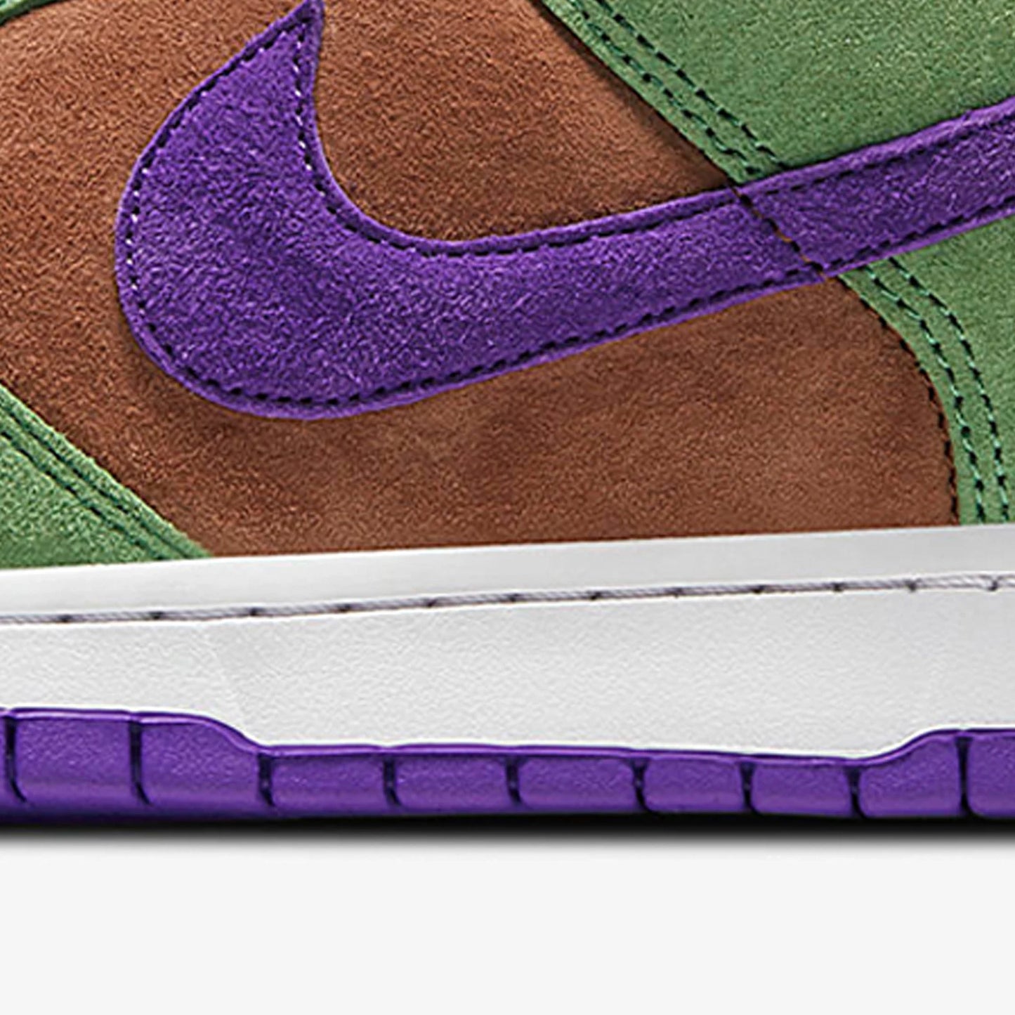 Nike Dunk Low Men's Skate Shoe