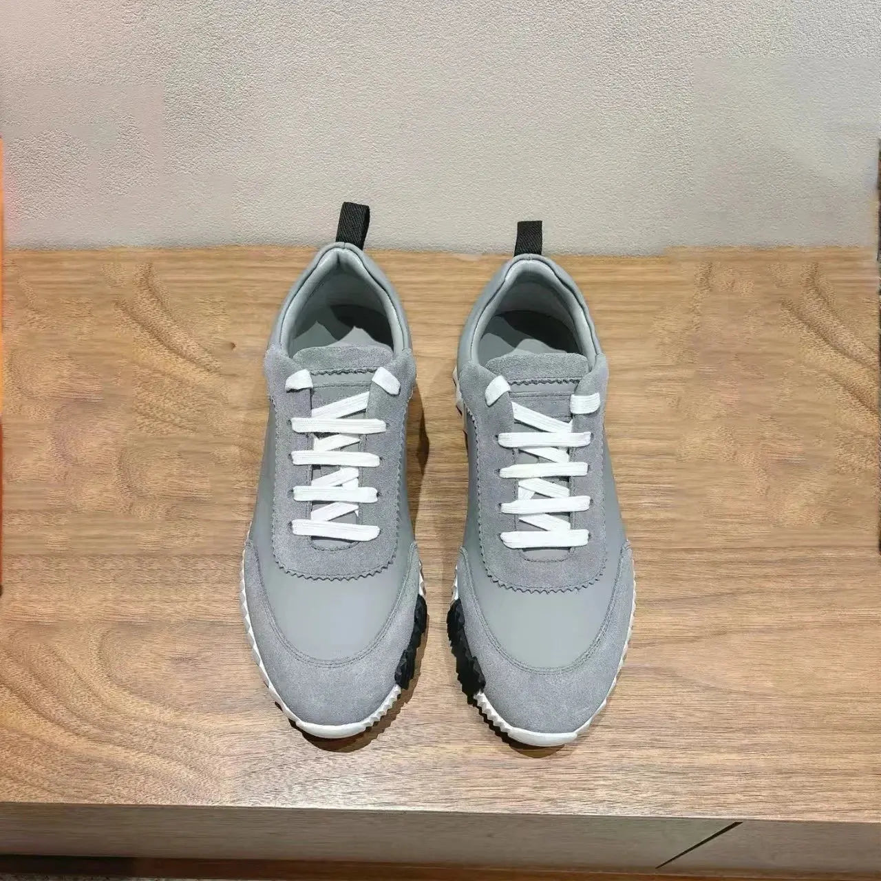 2025 New casual sneakers, European-style genuine leather,fashion, individuality, women's leisure, fashionable flat sports shoes - Chicchar Fashion